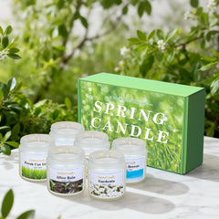 Aeraroma Gardenia candle for floral aroma and cozy vibe.