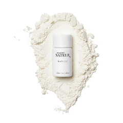 Agent Nateur holi (c) ingredients include gentle vitamin C and calcium for smoother texture.