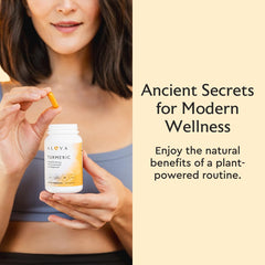 Close-up of Alaya Naturals capsules showing 95% curcuminoids