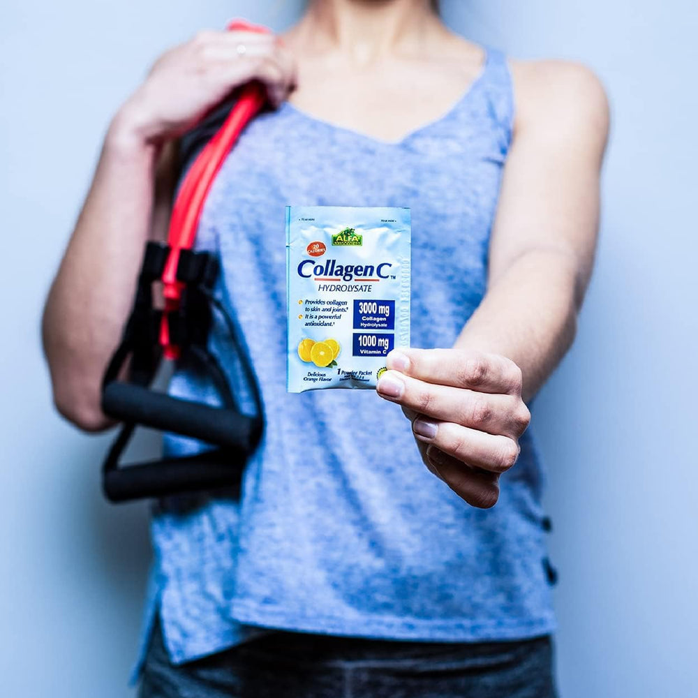 ALFA VITAMINS Collagen C Peptides added to smoothie for convenient beauty and mobility support