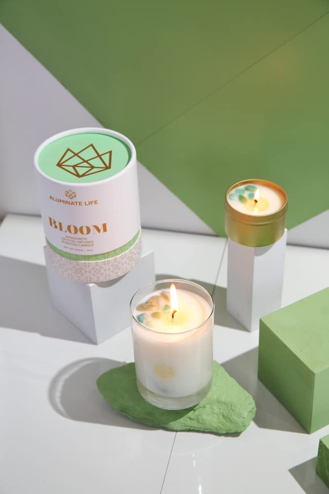 Aromatherapy blend of lavender, neroli, and jasmine creates a soothing ambiance.