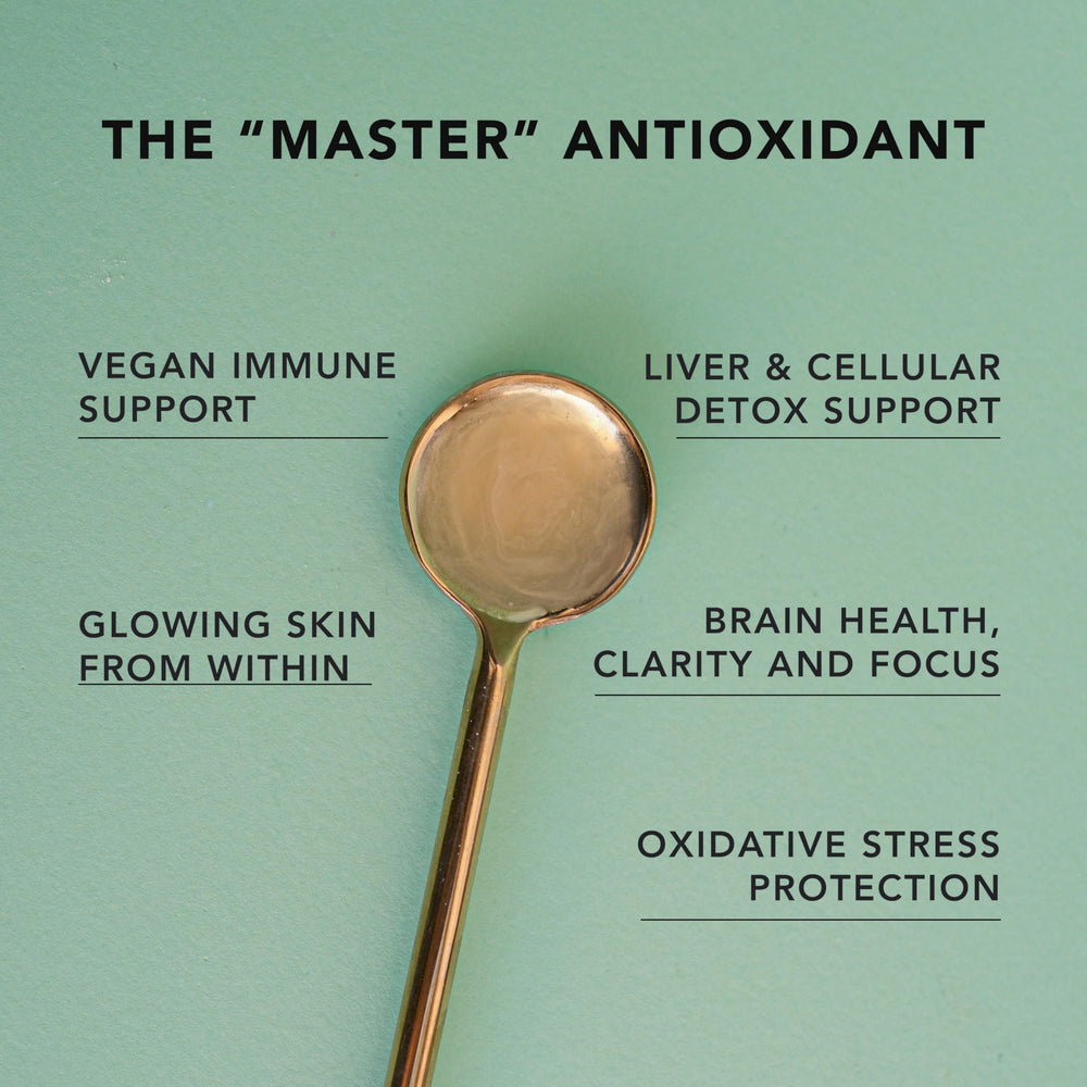 AMANDEAN liposomal glutathione label highlighting ingredients.