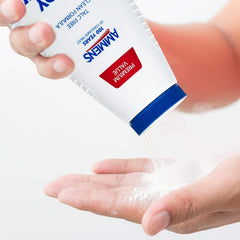 Ammens soothes minor irritations like heat rash with the original powder.