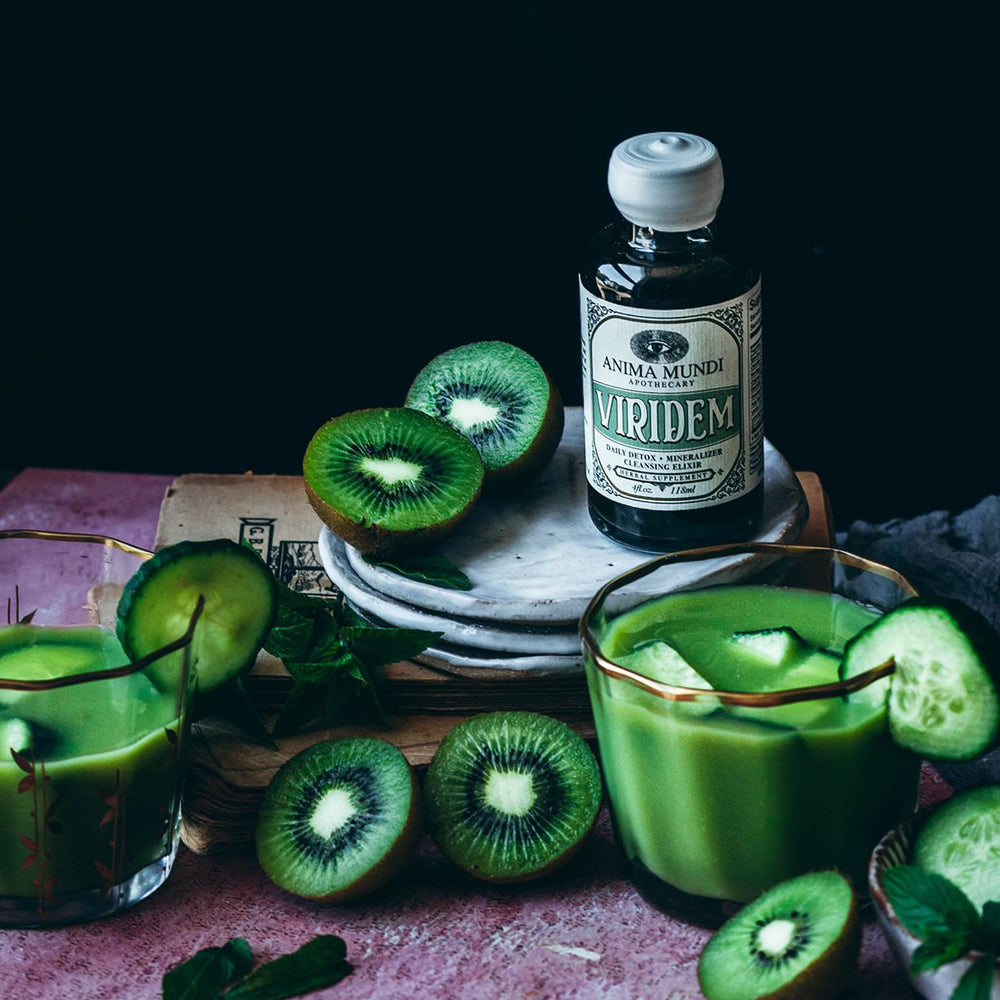 Anima Mundi Viridem moringa leaf close-up supports vibrant greens routine.