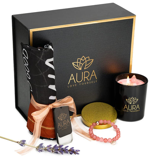Aura Love Yourself rose quartz candle with lavender aroma for relaxing ambiance