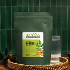 Label on Banyan Botanicals Boswellia powder highlights organic, non-GMO, sustainably sourced credentials.