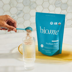 Bio.me psyllium husk fiber organic label close-up.