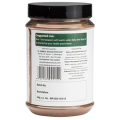 Bixa Botanical Arjuna powder in glass jar shows gluten-free, non-GMO promise.