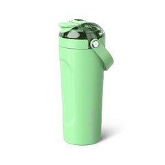 BrüMate MultiShaker with magnet lid for fast, spill-free shakes.