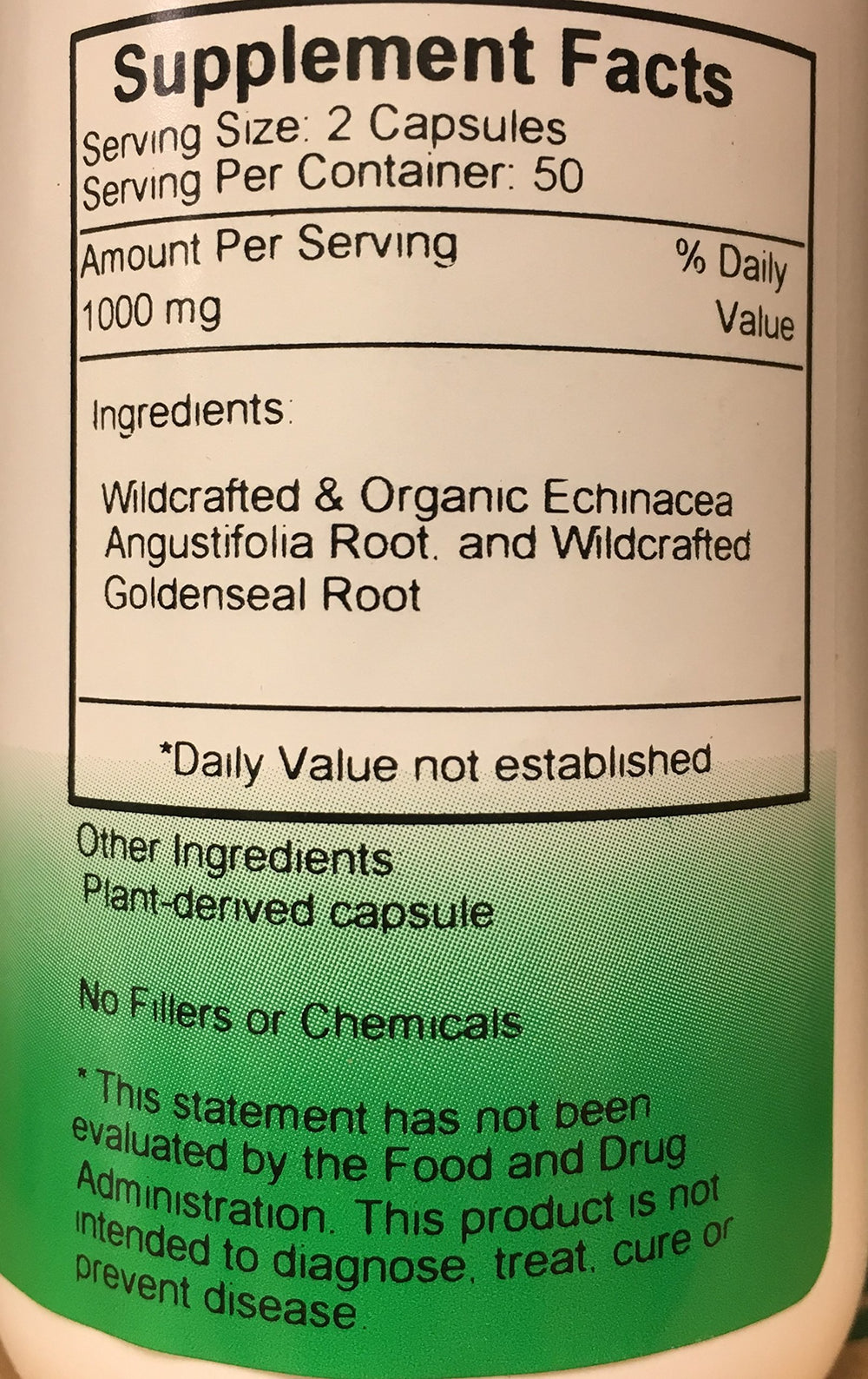 Christopher's Original Formulas Echinacea & Goldenseal capsules close-up for daily wellness.
