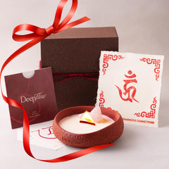 DEEP FLOW Peach Grace candle with rose quartz for a tender, elegant ritual.