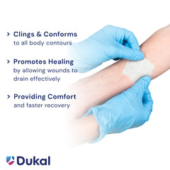 Dukal 224 dressing absorbent layer image, capturing drainage for moisture control.