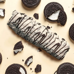 Fit Crunch Snack Size bar with chef-created stamp signals premium quality.
