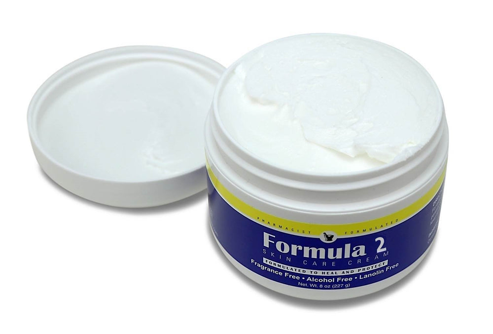 Lightly apply on the face to avoid excess moisture.
