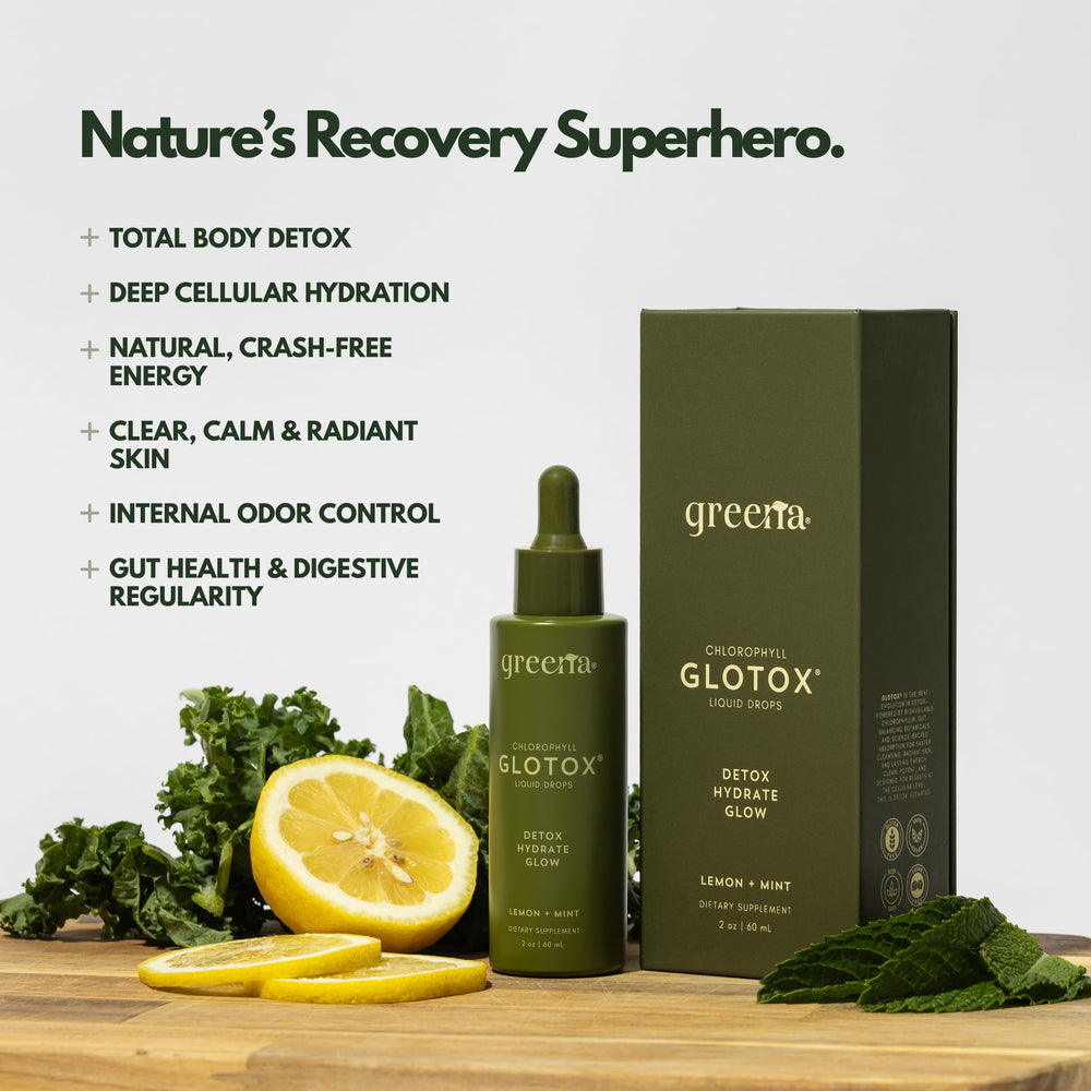 Greena GLOTOX ingredients scene showing spirulina and mint leaves.