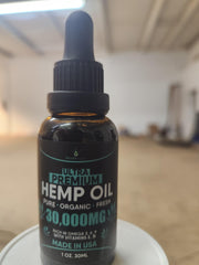 Healthergize hemp oil pet-safe label indicates suitability for pets.