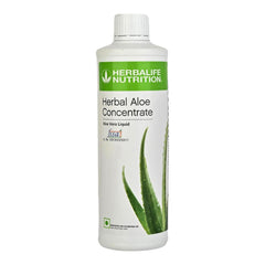 Herbalife Herbal Aloe Cranberry bottle pour for easy, convenient hydration