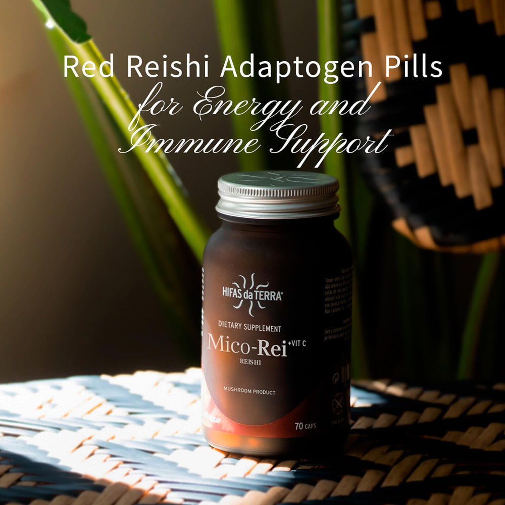 Pour-ready moment with HIFAS DA TERRA Mico-Rei capsules for easy daily use.