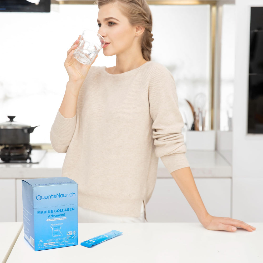 Hugrose Cranberry extract beside collagen pack illustrating added flavor notes.