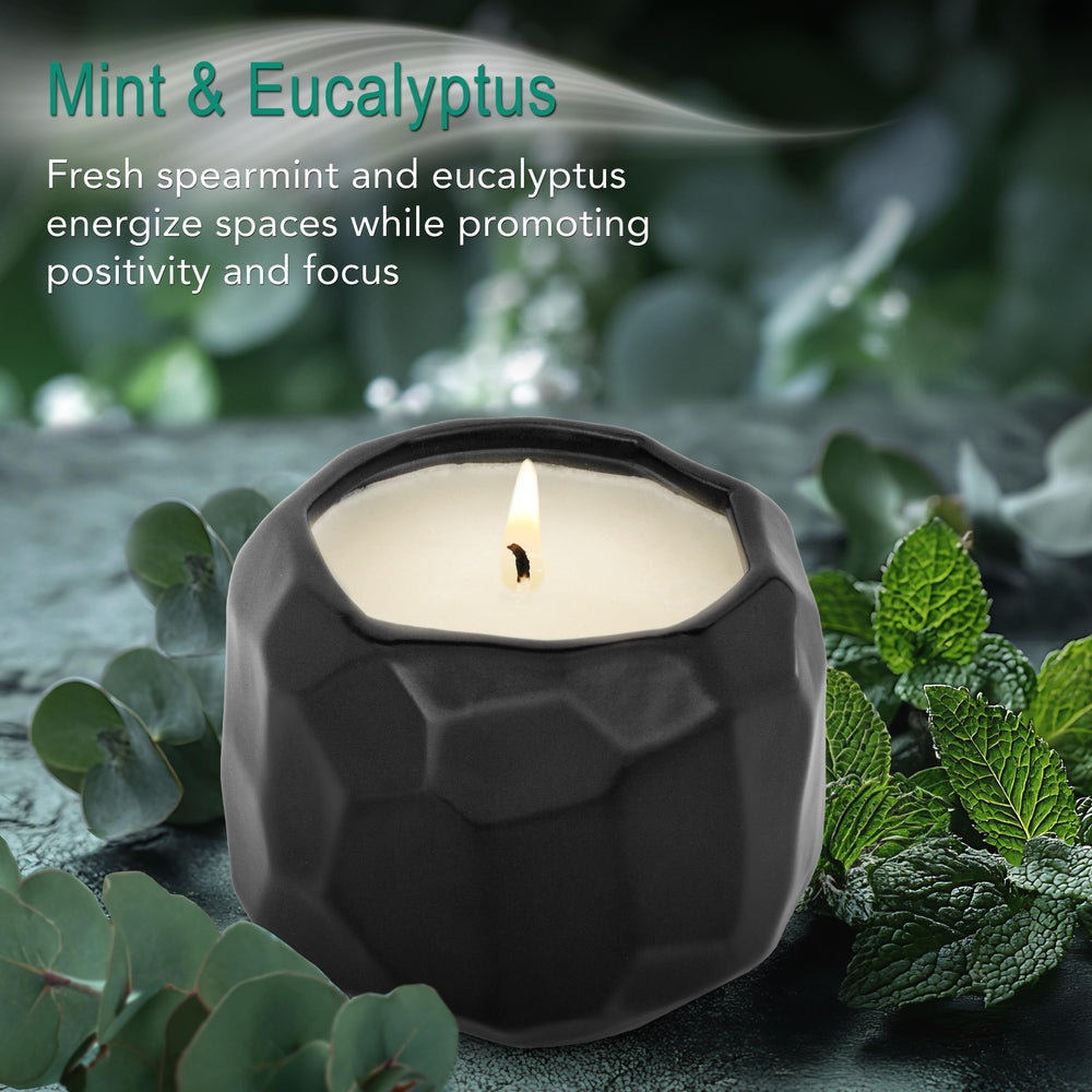 Hyggelight mint and eucalyptus scent close-up for refreshing home atmosphere.
