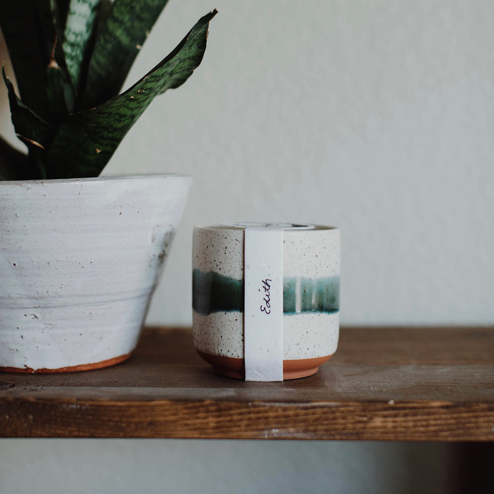 Wildflower scent creates a calming ambience