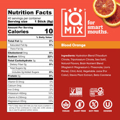 IQMIX pour into water illustration showing easy mixing and immediate flavor release.