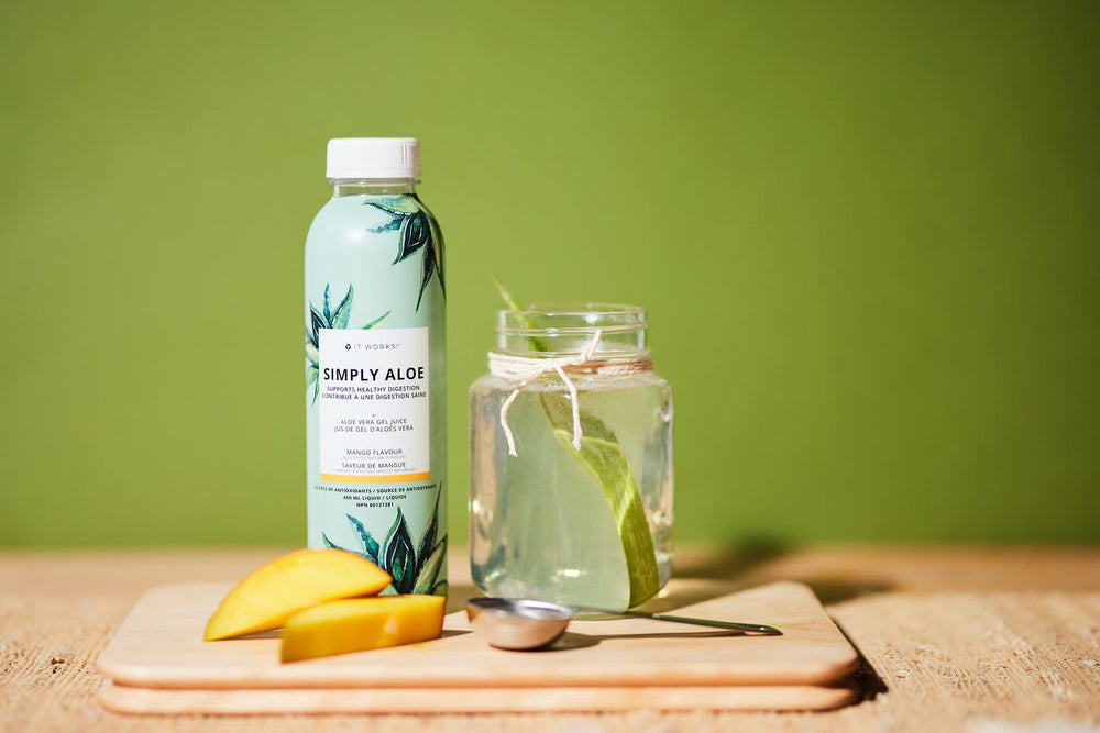 It Works! Simply Aloe Mango label emphasizes organic sourcing and natural ingredients.