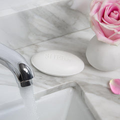 Joylux SHEBar enriched with coconut, argan, avocado oils for nourishment.