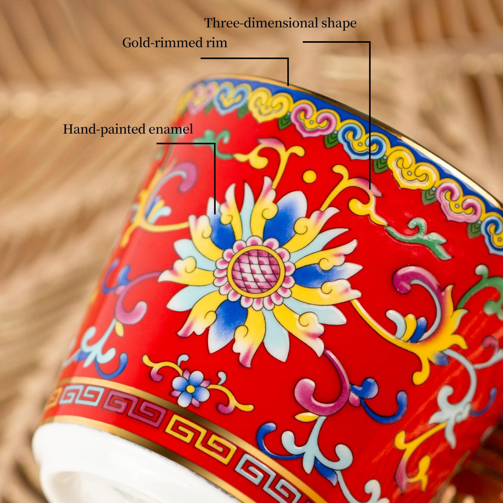 KONNI Scented Candles Gift Set in red Velvet Rose & Oud jar for romantic evenings