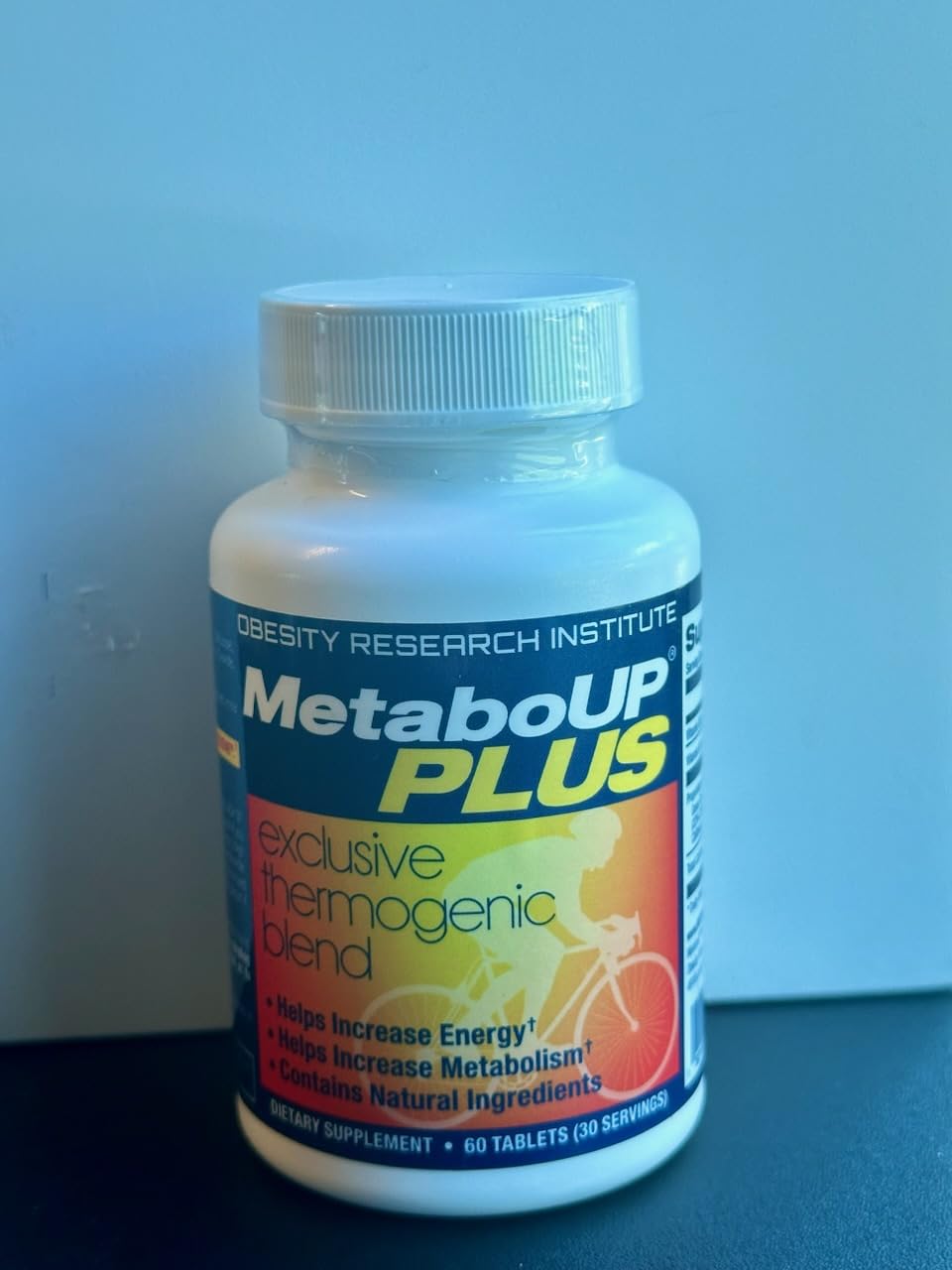 Lipozene MetaboUP Plus on Walmart shelf signals broad availability and trust.