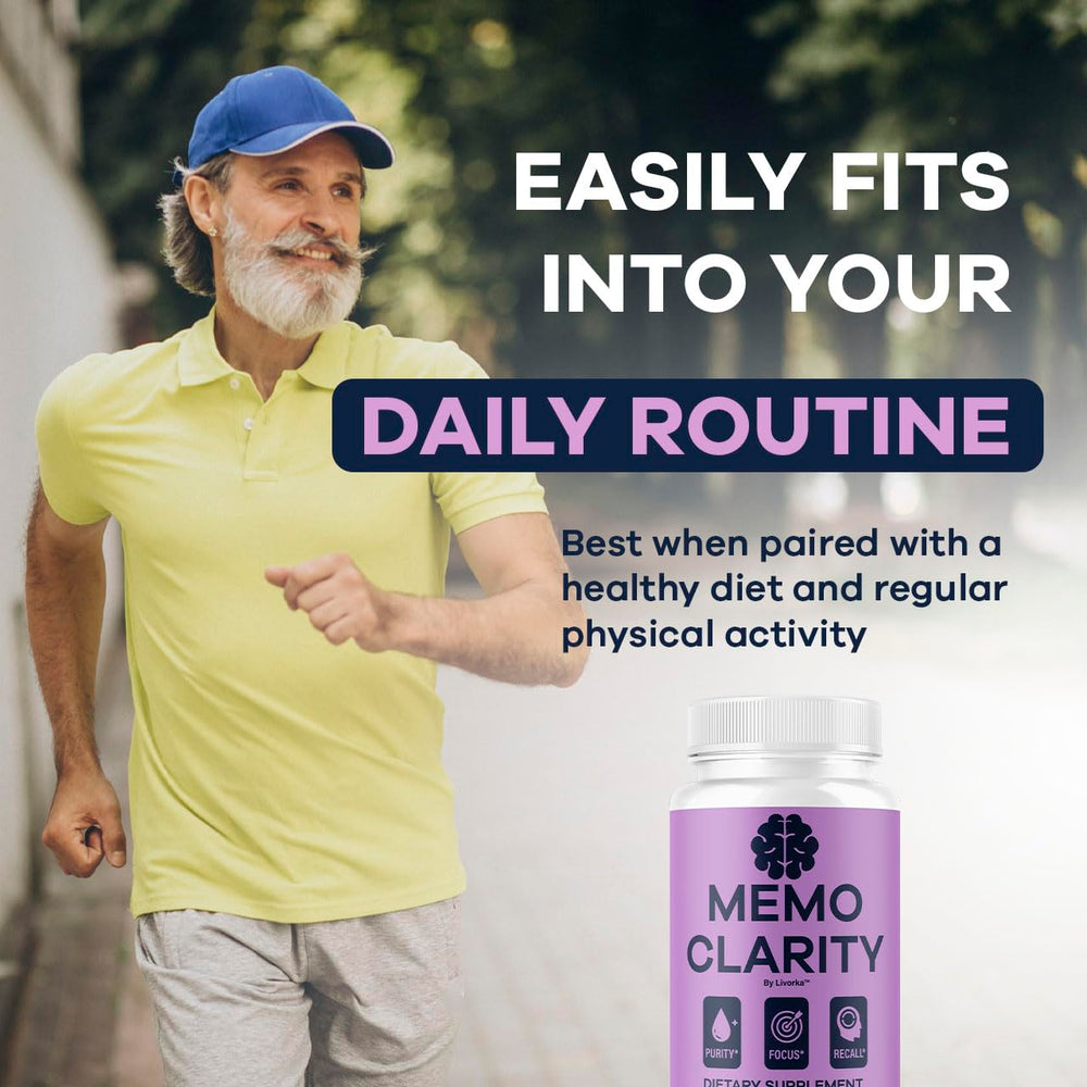 LIVORKA Memo Clarity daily-use scene with hands holding bottle.