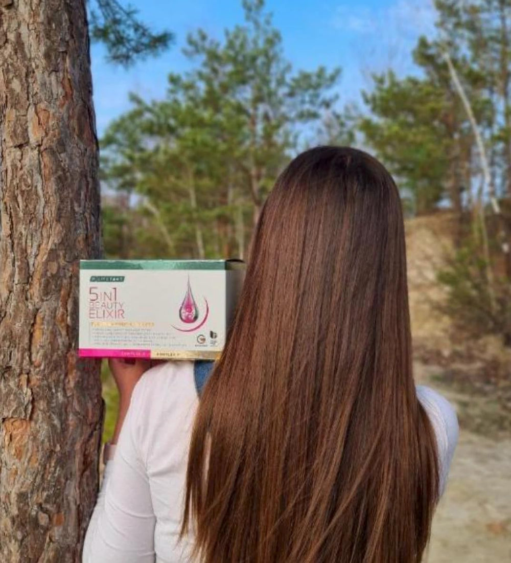 LR Health & Beauty Lifetakt Elixir dissolving in water for a refreshing daily ritual.