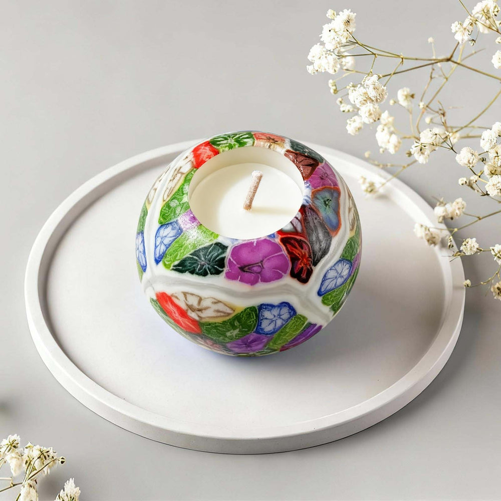 LumeTon Alan's Candle Gift's warm aroma supports cozy gatherings and celebrations.