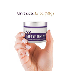 Mederma PM Intensive applied to skin for overnight scar improvement.