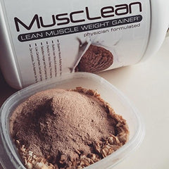 Musclean nutrition label close‑up signals gluten‑free and lactose‑free options