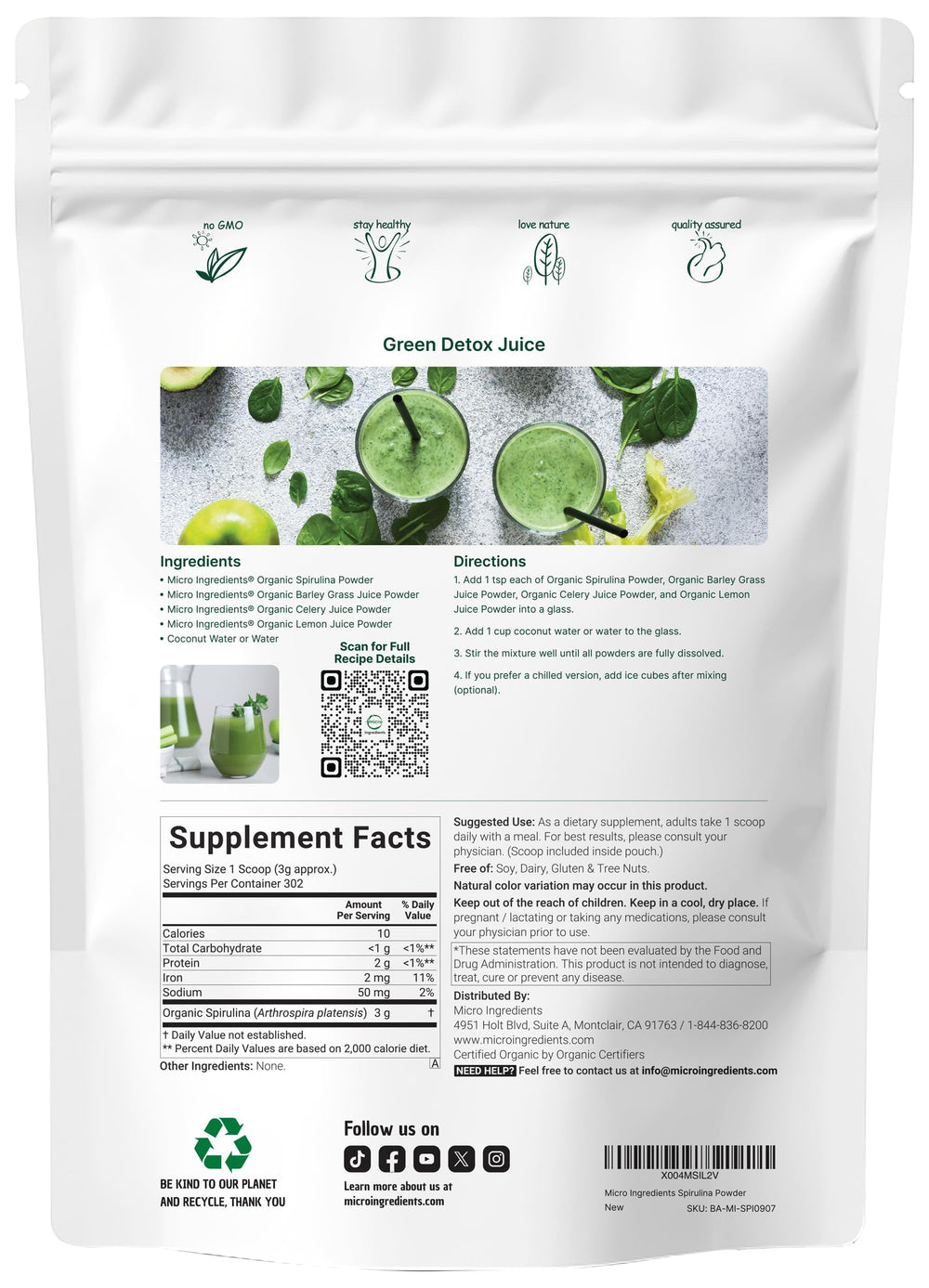 Micro Ingredients spirulina powder scoop inside for precise serving.