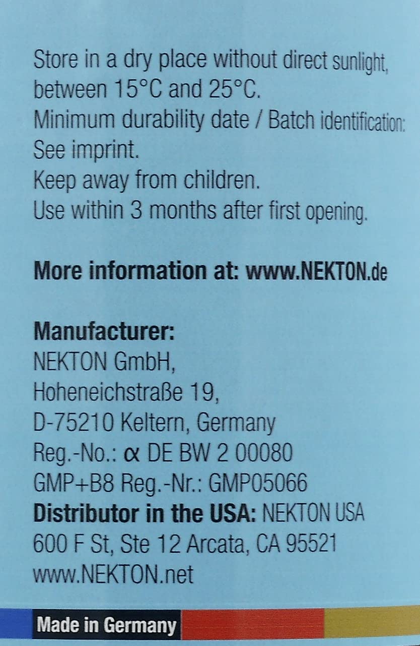 Nekton Calcium Plus powder dissolving in water demonstrates easy mixing