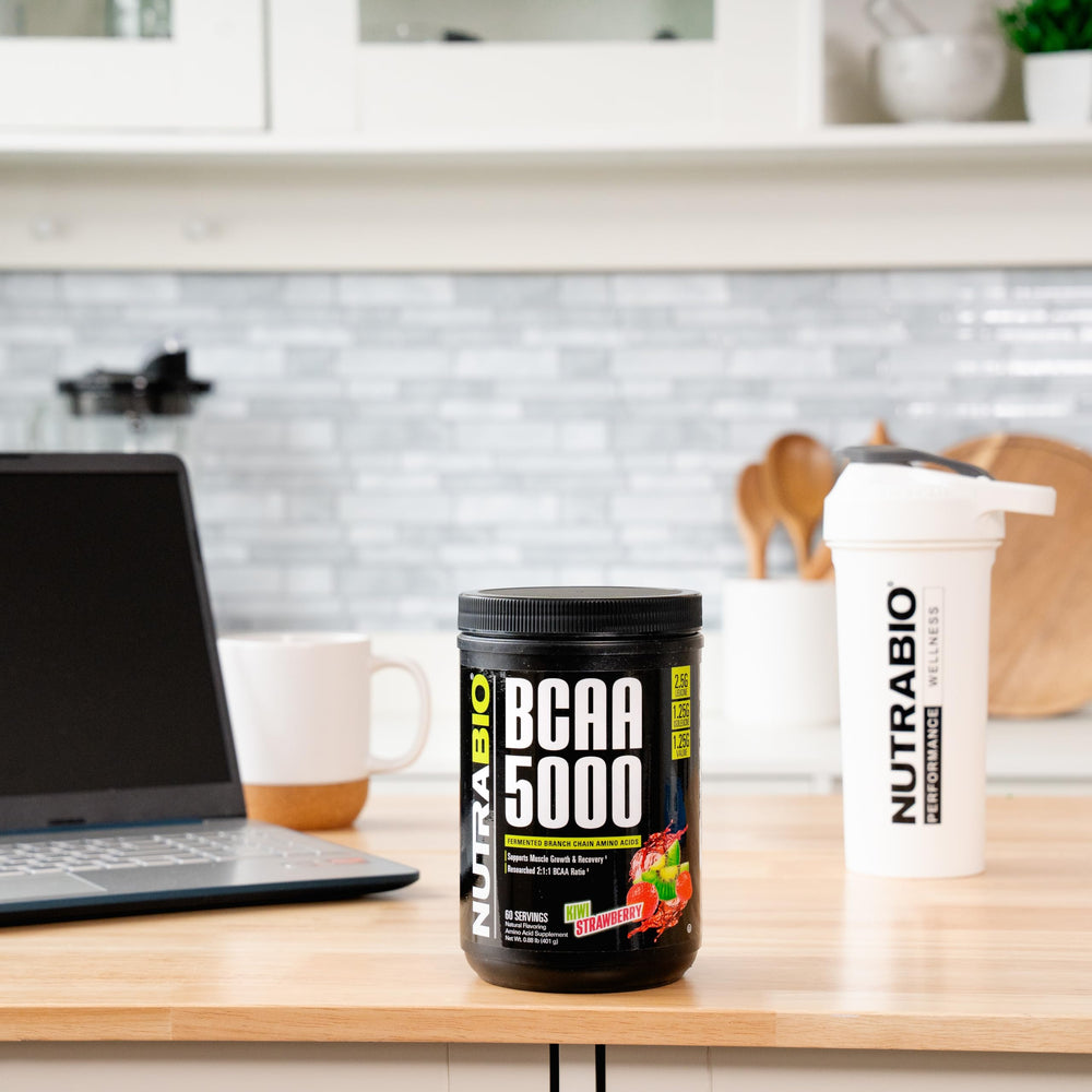 NutraBio BCAA 5000 shake glass demonstrates smooth mixability