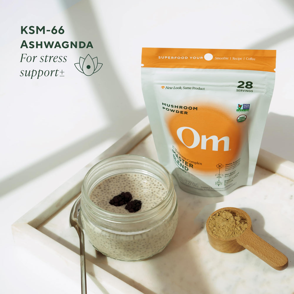 OM Mushrooms Master Blend ingredients panel emphasizing organic, no filler policy.