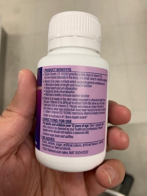 Ostelin Vitamin D3 1000IU label detail with halal certification