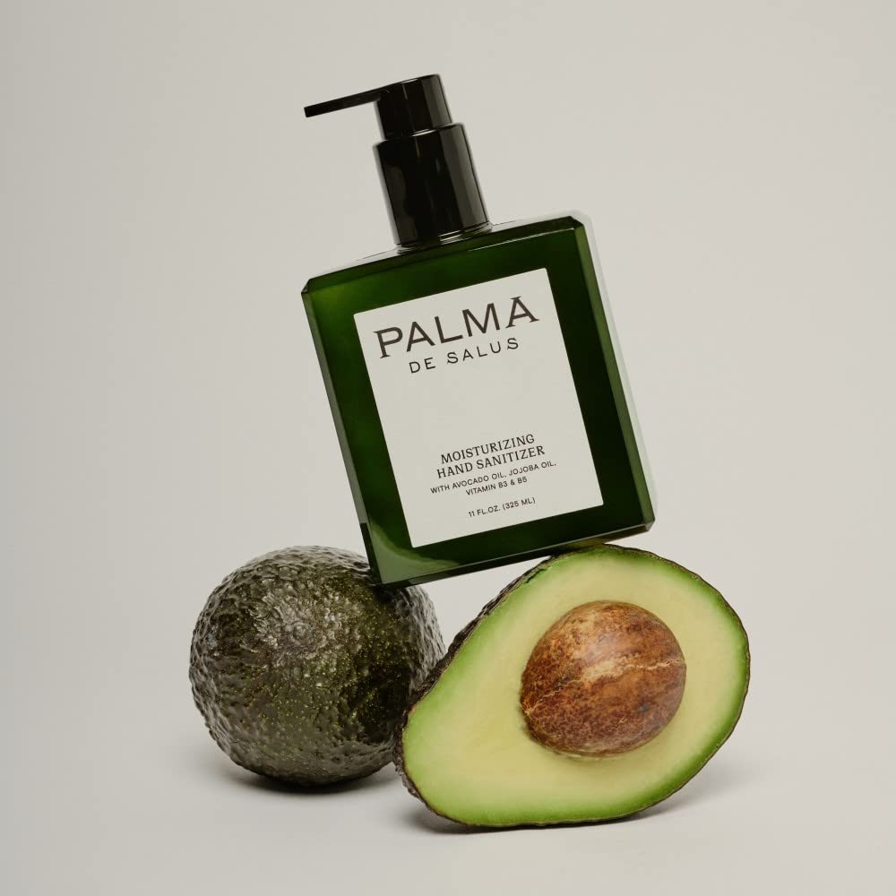 Palma de Salus centella asiatica leaf detail signaling calming skin support