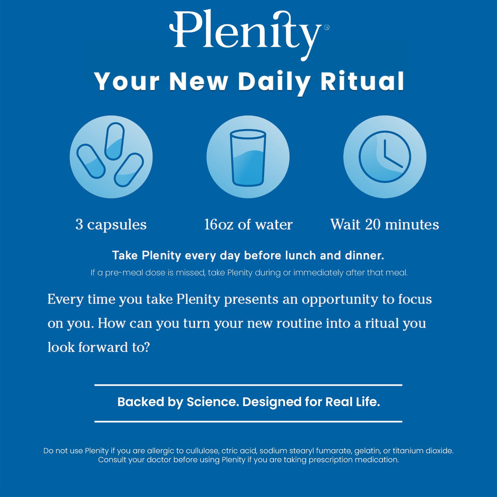 Plenity hands holding capsules demonstrate easy dosing.