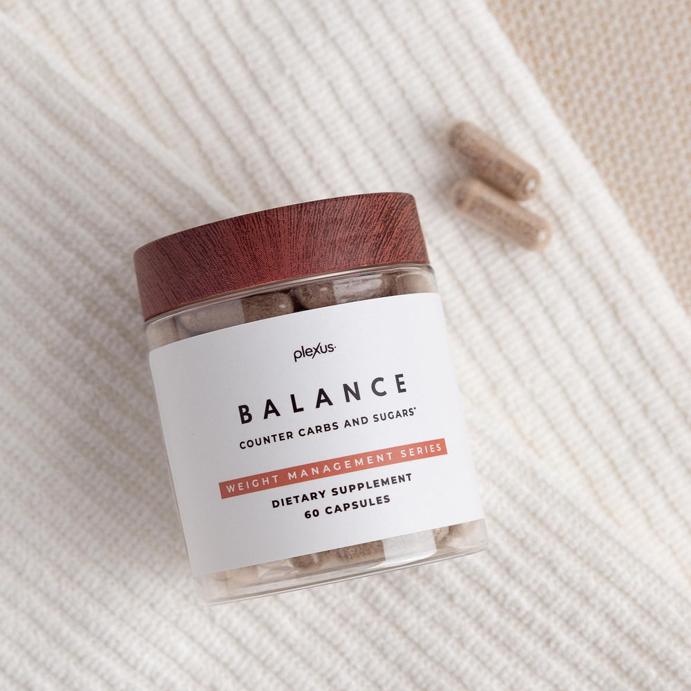 Plexus Balance ingredient illustration featuring white kidney bean and mulberry leaf extracts