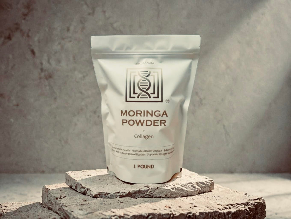QuadraAura Moringa + Collagen Powder pour reveals earthy, unsweetened mix ready to blend