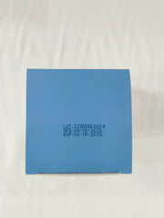 Hands apply Nervara Comfort Cream, demonstrating smooth, even skin coverage.