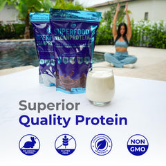 Rapha Health Superfood Whey Vanilla with berries and hemp, rich in antioxidants and flavor.
