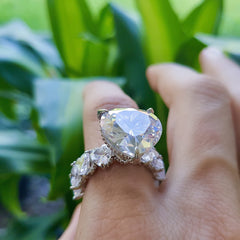 Roxxy Crystals heart ring on model hand demonstrates graceful daily wear.