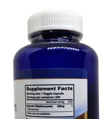 S Superior Health Quercetin 500mg poured capsules indicating easy pre-meal use.