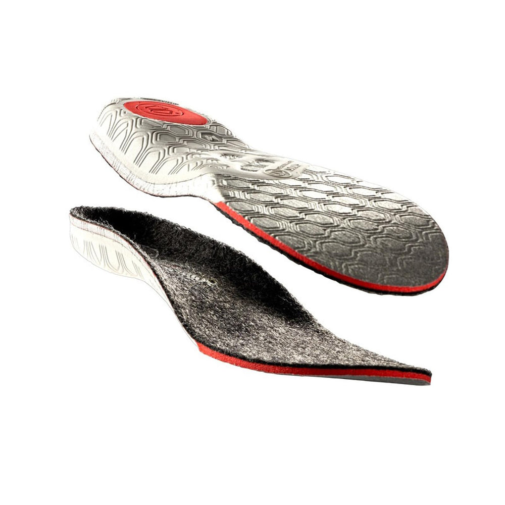 SIDAS Winter 3D Merino insoles demonstrate anatomical 3D design for fit.