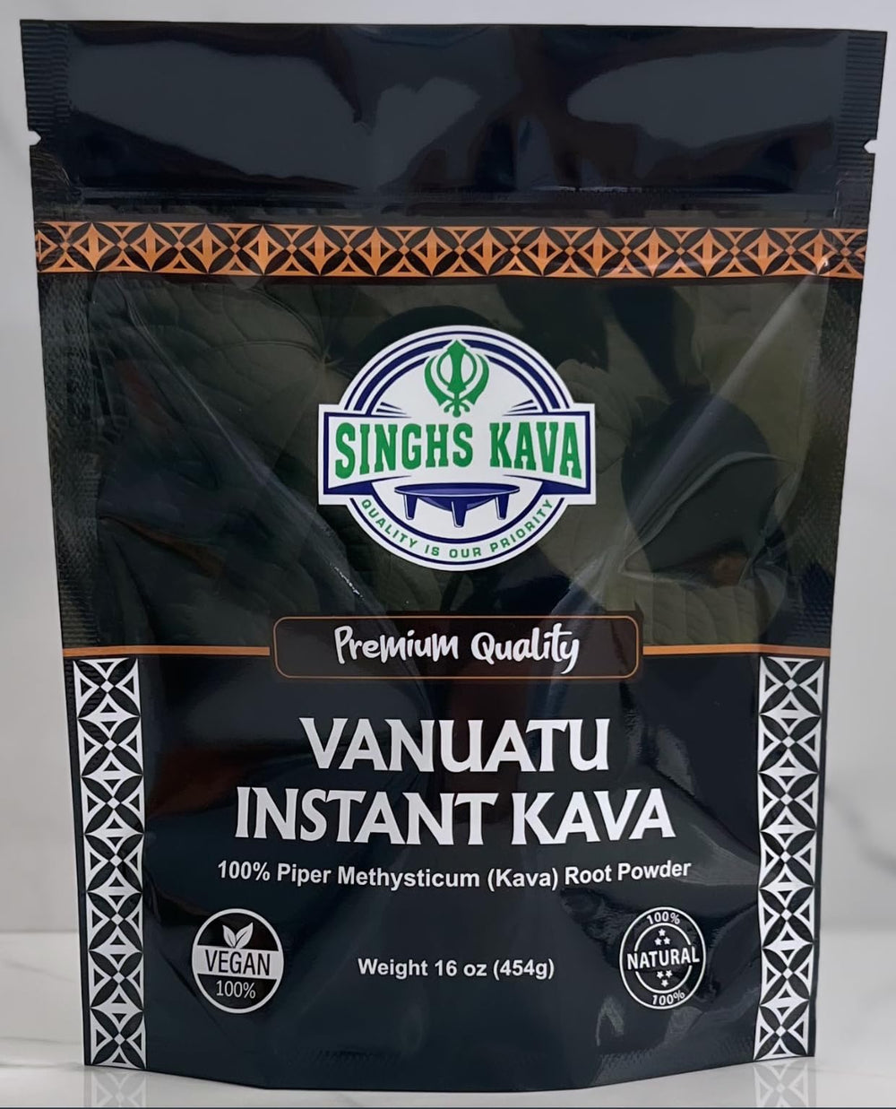 SINGHS micronized kava powder serving scoop image emphasizing convenient dosing.